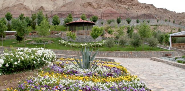 بهسازی بوستان‌های منطقه چهار قم با اعتباری بالغ بر ۷۰ میلیارد ریال آغاز شد