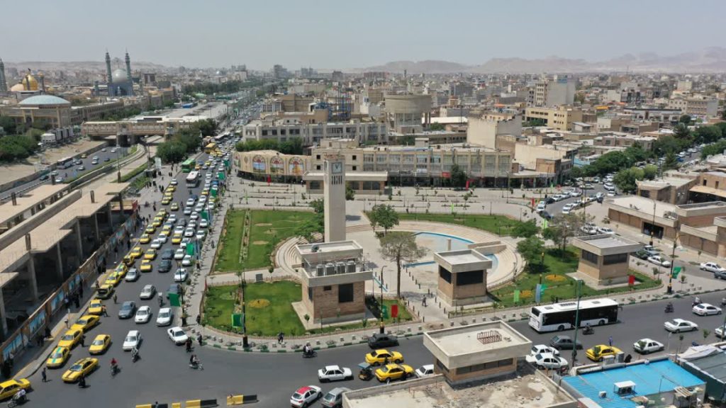 پیشرفت ۲۶ درصدی زیرگذر امام موسی صدر قم؛ عبور شمع‌گذاری از مرز ۸۶۰ شمع