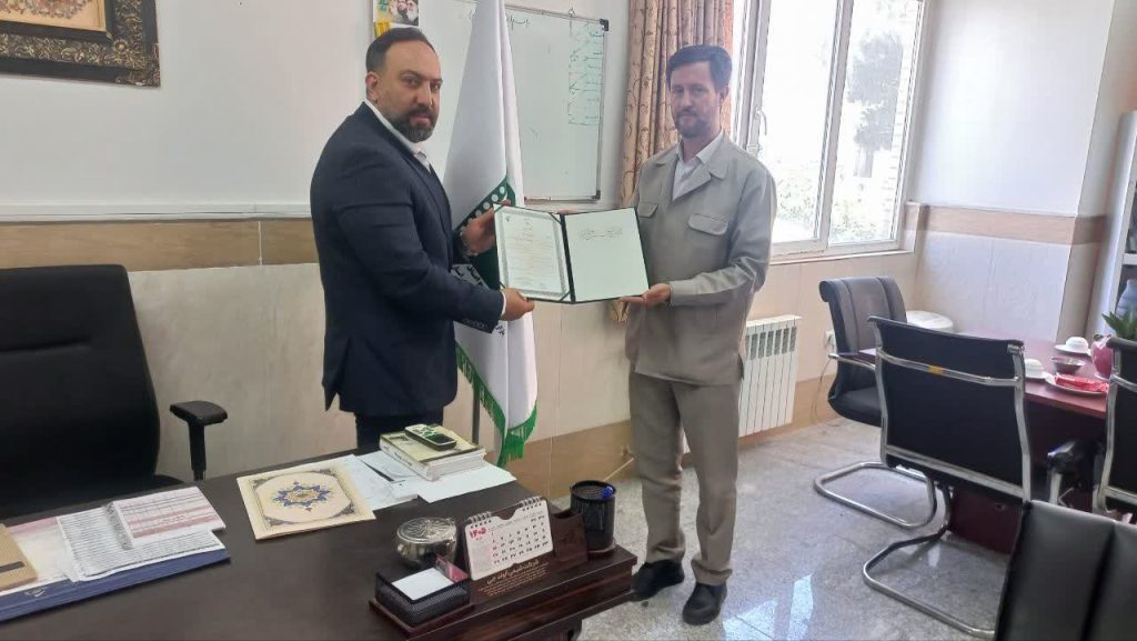 مسئول  جدید کارگروه تخصصی صنعت چوب، مبلمان و دکوراسیون بسیج اصناف استان قم منصوب شدبسج
