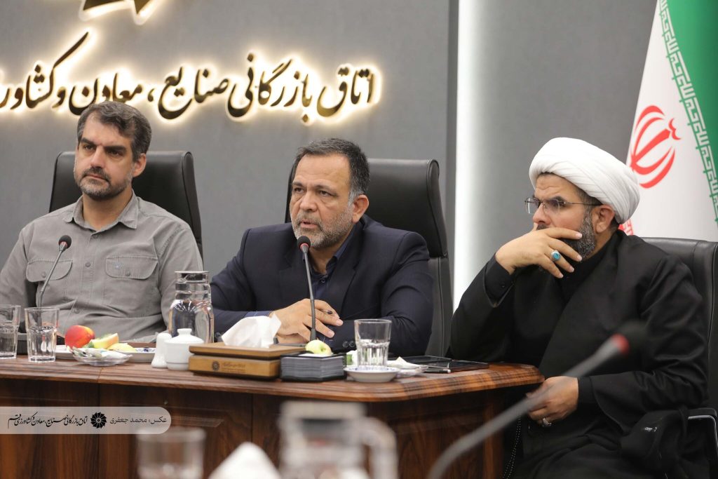 حمایت از صنعتگران با هماهنگی بیشتر دستگاه‌ها و بخش خصوصی