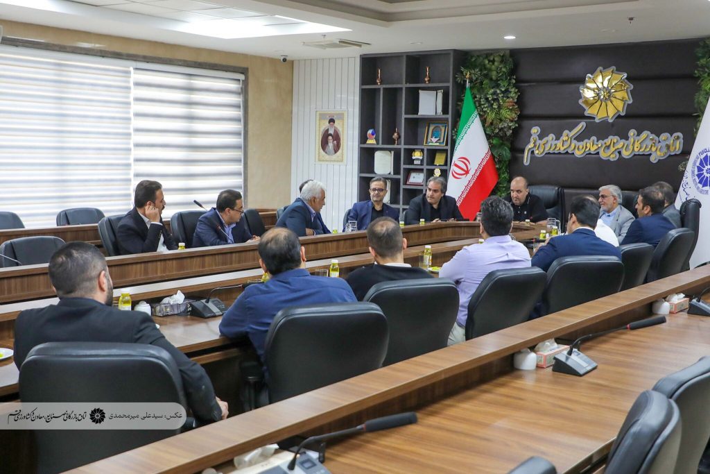 مشکلات رفع تعهد ارزی، انگیزه صادرکنندگان برای صادرات به نام خود را کاهش داده است